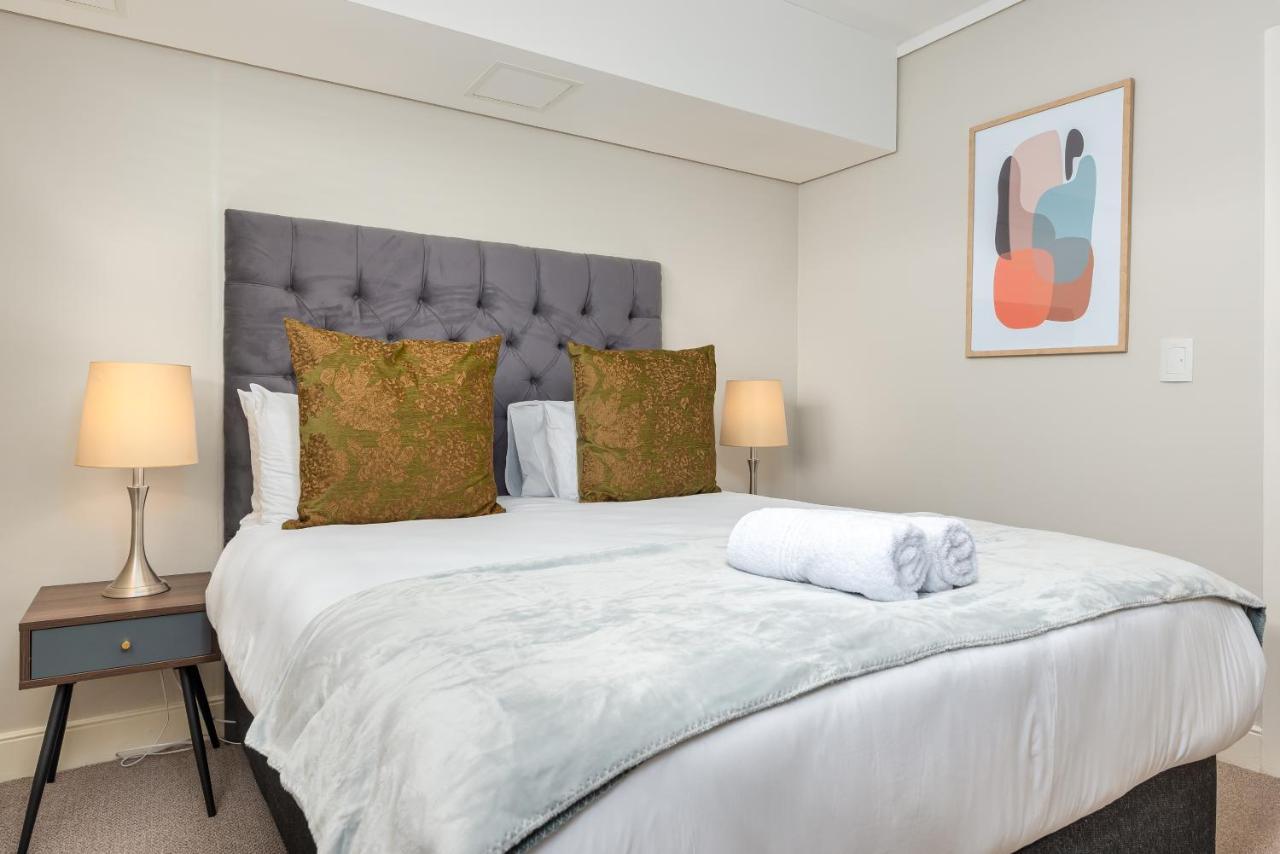 Waters Edge Apartamento *
