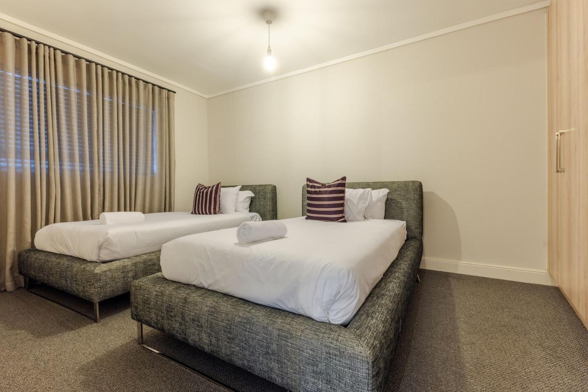Waters Edge Apartamento *
